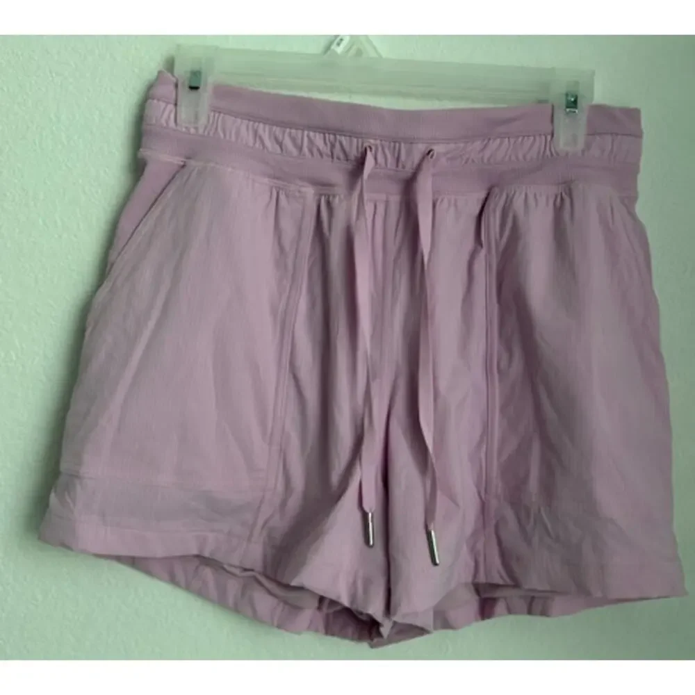 Womens NWOT Lululemon Dance Studio High Rise Short 3.5